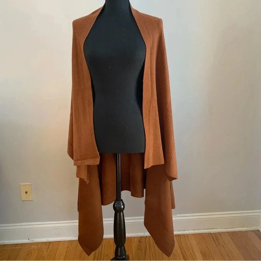 Bruno Magli Cashmere & Wool Knit Sweater Cape Scarf. One Size. Brown